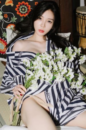 国产嫩草精品_DVD免费在线观看