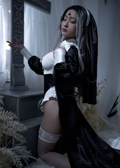 年轻的女教师完整版_高清点播免费观看最新